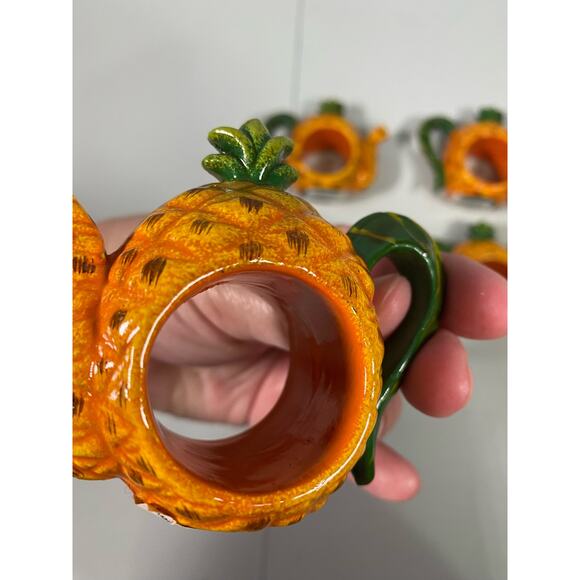 Set of 4 Wooden Pineapple Fruit Napkin Holders - Picture 5 of 8